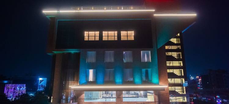 格兰德迪隆酒店(Grand Dhillon Hotel)图片