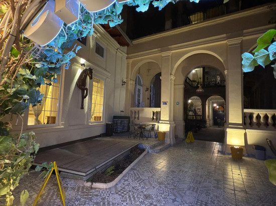 布达佩斯绿洲酒店