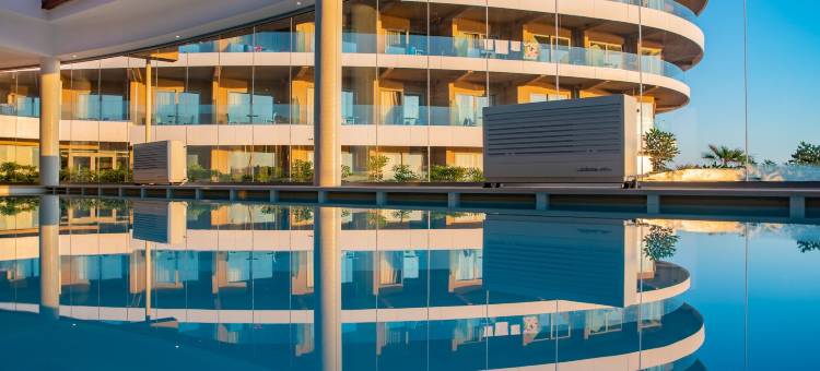 拉姆拉湾度假村(Ramla Bay Resort)图片