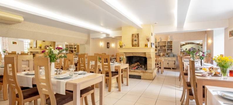 莱瑞莱斯城堡(Hôtel Restaurant le Relays du Chasteau - Logis Hôtel)图片