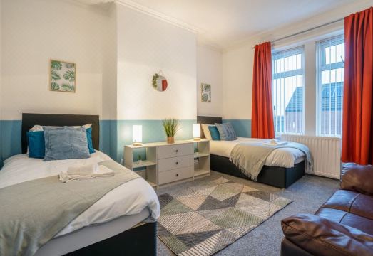 3 Bed-Free Parking-Close to City Hotel Overview