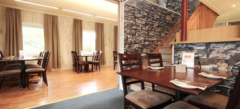 那不勒斯餐厅酒店(Napoli Resturant & Hotell As)图片