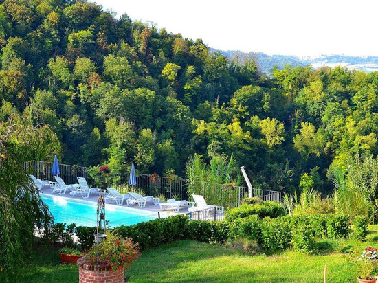 TENUTA MONVILLONE 乡村别墅和餐厅