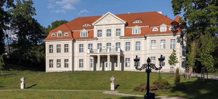 新施特雷利茨城堡酒店(Schlosshotel Neustrelitz)图片