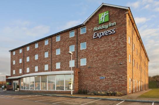 Holiday Inn Express 纳尼顿(Holiday Inn Express NUNEATON by IHG)