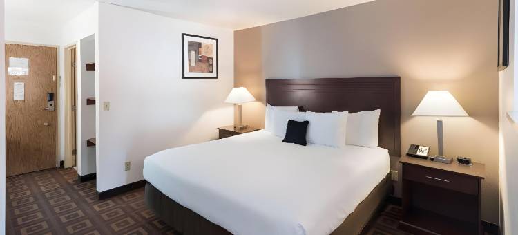 肯纳威克三城品质酒店及套房(Quality Inn & Suites Kennewick Tri-Cities)图片