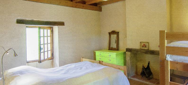 Hilltop Home with Valley View图片