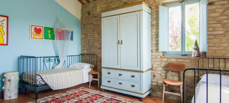 Mansion in Vallefoglia with Pool and Panorama图片