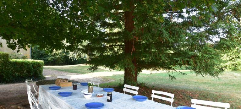 House in Burgundy with Private Pool图片