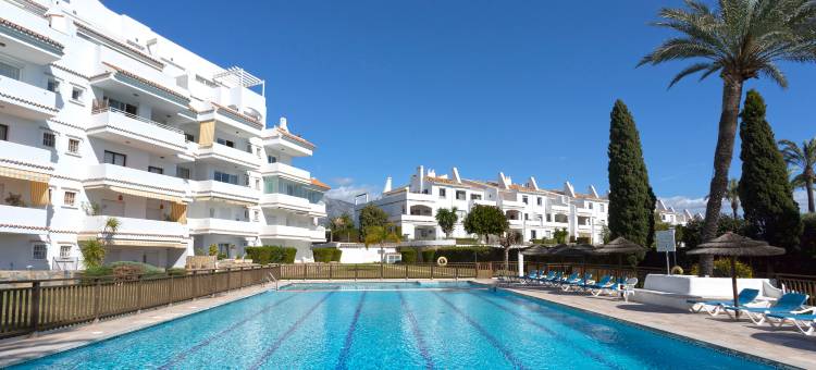Exclusive 2BD apartment with private terrace in Marbella. Royal Gardens图片