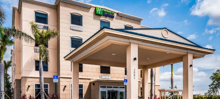 智选假日套房酒店波因顿海滩(Holiday Inn Express & Suites BOYNTON BEACH WEST by IHG)图片