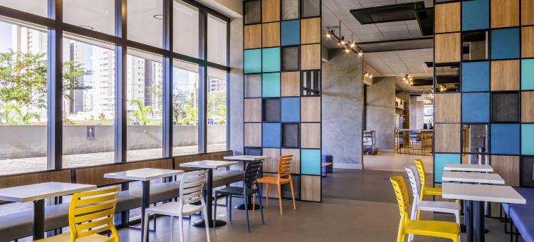 宜必思里贝朗普雷托别墅高尔夫酒店(Ibis Ribeirão Preto Vila do Golf)图片