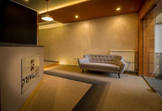 Privilege Suites by Central Park Hotel Overview