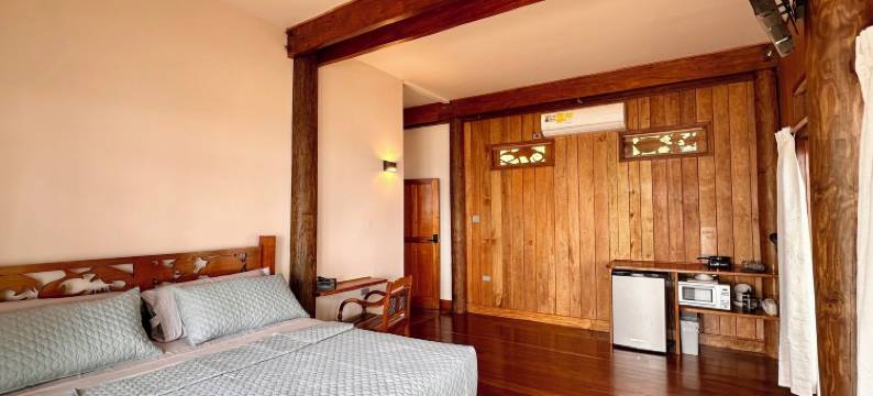 博卡斯海滨小屋(Bocas Beachfront Lodge)图片