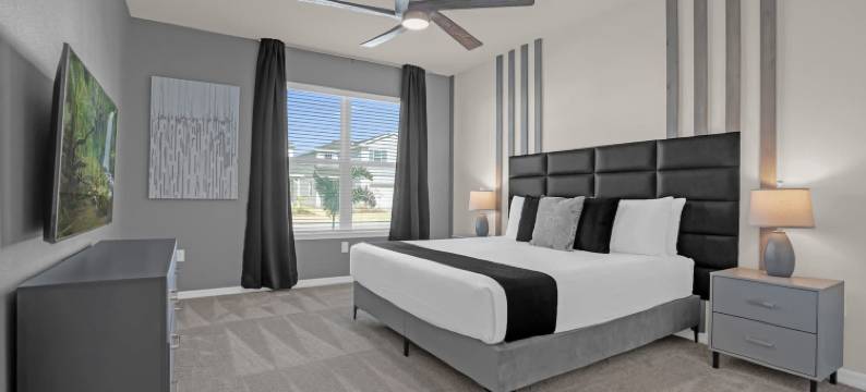 Upstay十卧室家庭度假屋，带泳池、热水浴缸和游戏室(Upstay 10Br Family Retreat w Pool Hot Tub & Games)图片