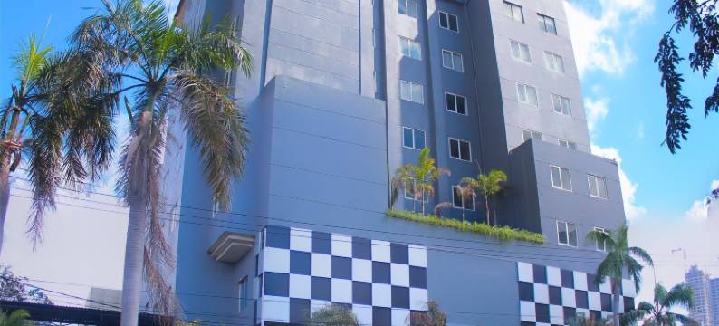 皇家瑞根特里斯千达纳酒店(Royal Regantris Cendana)图片