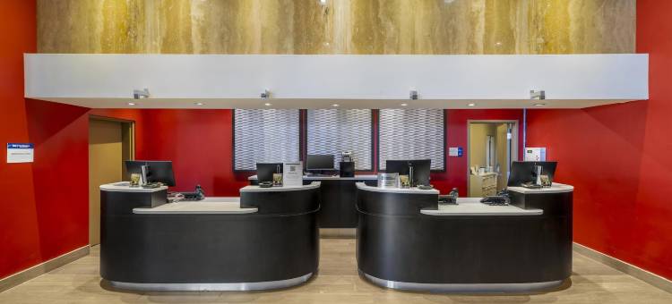 水滨贝斯特韦斯特优质酒店(Best Western Plus Waterfront Hotel)图片