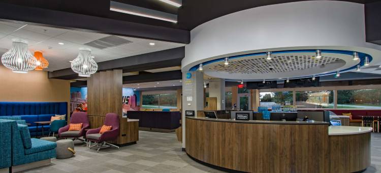 哥伦布机场希尔顿特鲁酒店(Tru by Hilton Columbus Airport)图片