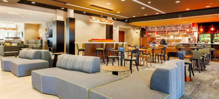 达拉斯阿林顿南万怡酒店(Courtyard Dallas Arlington South)图片