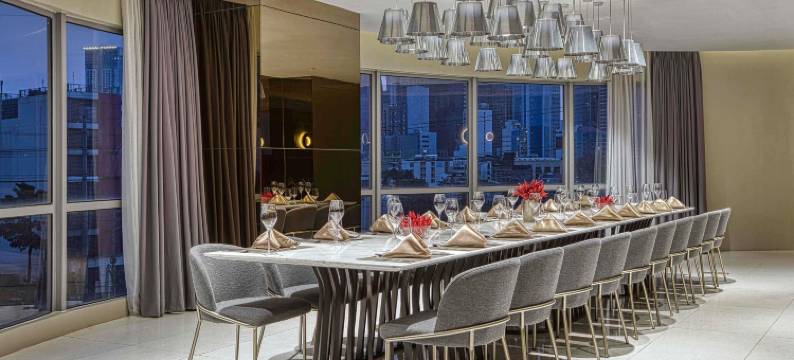 马尼拉阿夸诺富特全套房酒店(Novotel Suites Manila at Acqua)图片