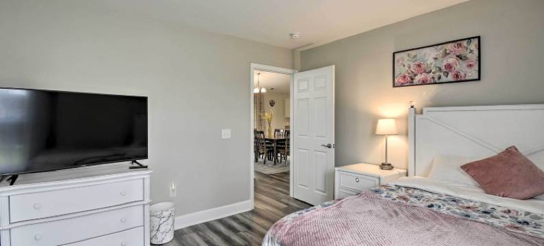 距高尔夫球场3英里：洛里斯家居，带大私人院子！(3 Mi to Golf: Loris Home w/ Big Private Yard!)图片