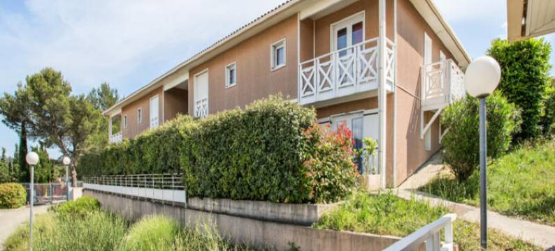 Apartment in Carnoux near Cassis Beaches图片