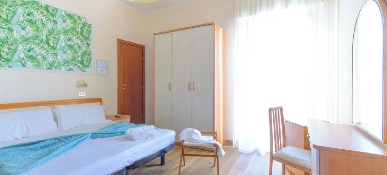 里米尼新美杜莎酒店(Hotel Nuova Medusa Rimini)图片