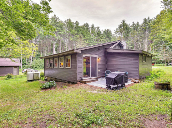 距布兰丁汉湖1英里：纽约度假屋！