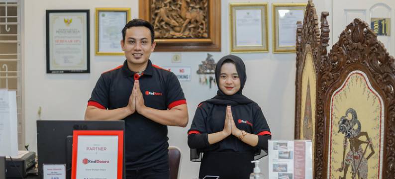 红门酒店加 @ 斯温住宿拉亚朗塞普(RedDoorz Plus at Swun Stay Raya Langsep)图片