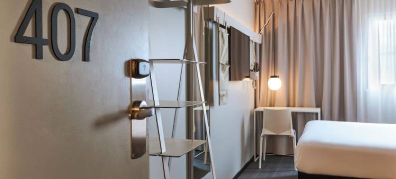 宜必思克拉玛尔巴黎韦利济酒店(Ibis Clamart Paris Vélizy)图片