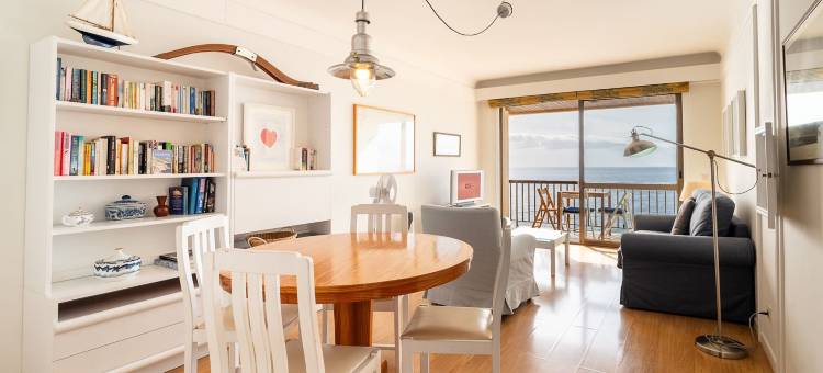 Cliff View Apartment- Wonderful Sea Views & Pool图片