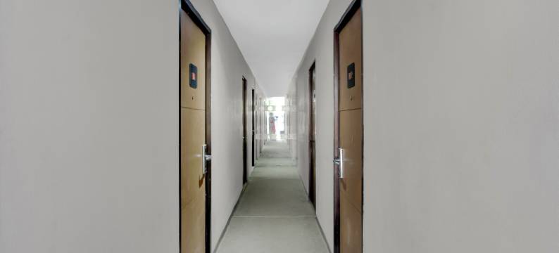 Collection O 靠近盖亚姆萨里出口收费站(原布瓦酒店)(Collection O Near Exit Toll Gayamsari Formerly Buva Hotel)图片