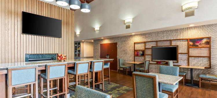 斯科茨堡欢朋套房酒店(Hampton Inn & Suites Scottsburg)图片