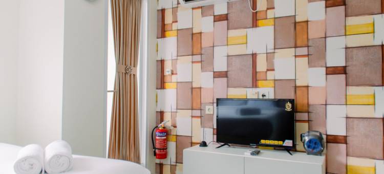 宾塔罗图标公寓舒适而温馨的工作室房间(Comfortable and Cozy Studio Room at Bintaro Icon Apartment)图片