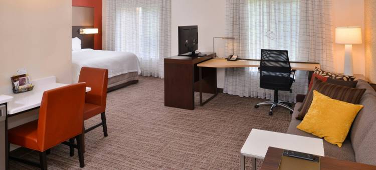 东兰辛居家酒店(Residence Inn East Lansing)图片