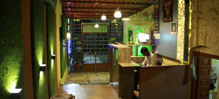 尤瓦拉旅馆-奥斯马纳巴德(Yuvraj Lodge)图片