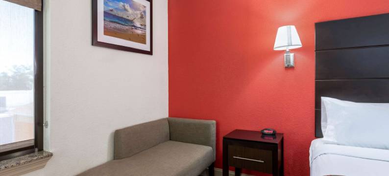 巴拿马城华美达酒店(Ramada by Wyndham Panama City)图片