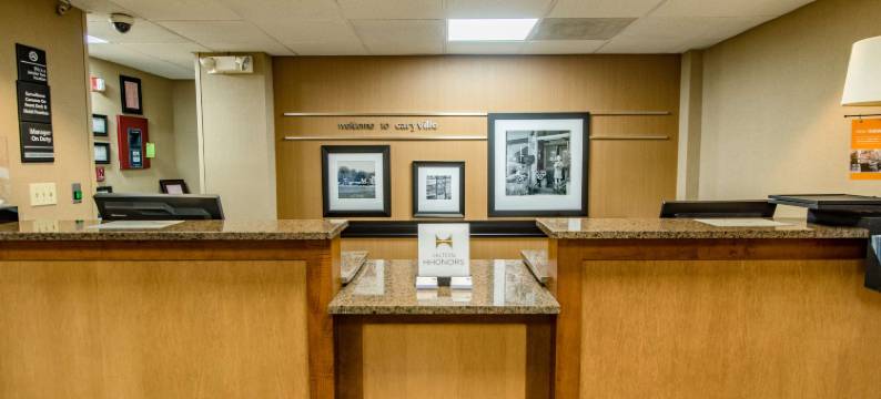 卡利维尔I-75/科夫湖州立公园希尔顿欢朋酒店(Hampton Inn Caryville-I-75/Cove Lake State Park)图片