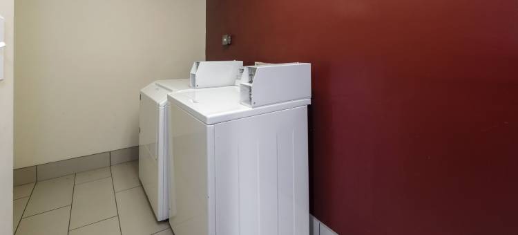 萨凡纳机场红屋顶客栈(Red Roof Inn & Suites Savannah Airport)图片