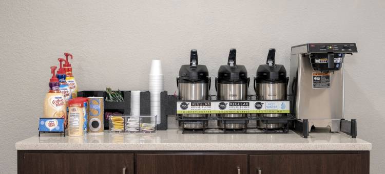 杰克逊维尔绍斯波因特红顶Plus酒店(Red Roof Plus+ Jacksonville - Southpoint)图片