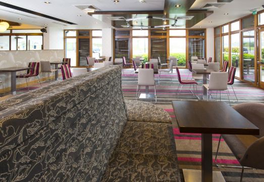 Holiday Inn Express LONDON - EPSOM DOWNS by IHG Hotel Overview