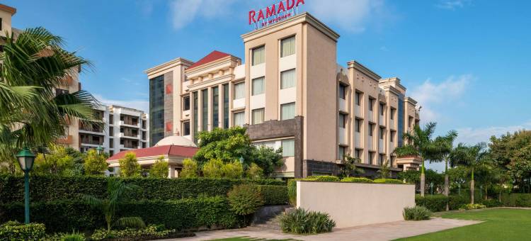 菠罗奈斯卡特萨尔温德姆华美达酒店(Ramada by Wyndham Varanasi Katesar)图片
