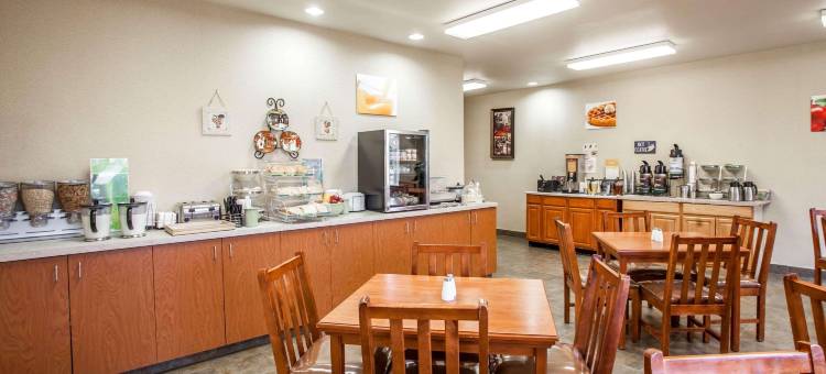 西雅图费多威凯艺套房酒店(Quality Inn & Suites Federal Way - Seattle)图片