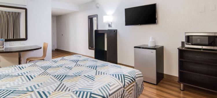 达拉斯6号汽车旅馆 - 艾迪生(Motel 6 Addison, TX - Dallas)图片