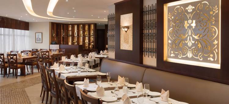 阿布扎比滨海路华美达酒店(Ramada by Wyndham Abu Dhabi Corniche)图片