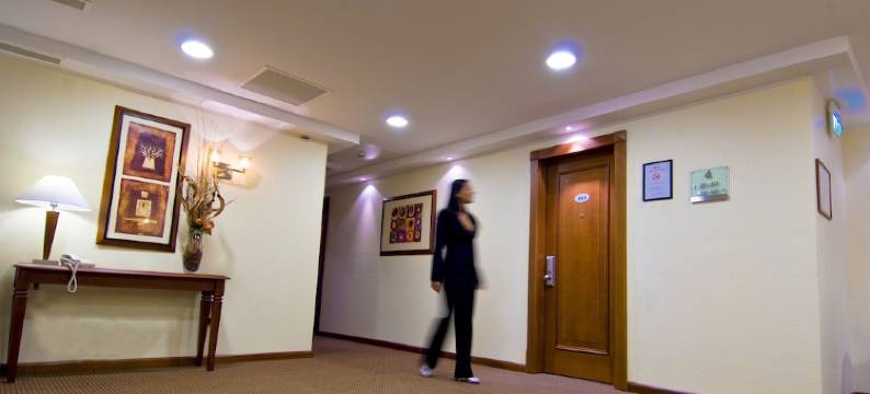 Holiday Inn 卡利亚里(Holiday Inn CAGLIARI by IHG)图片