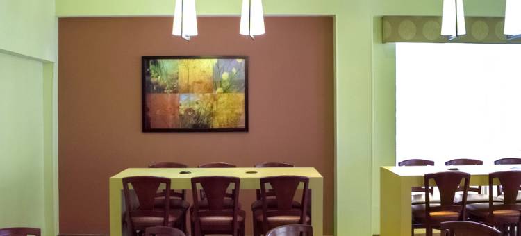 格勒里亚棕榈酒店(Galleria Palms Orlando - Free Theme Park Shuttles)图片