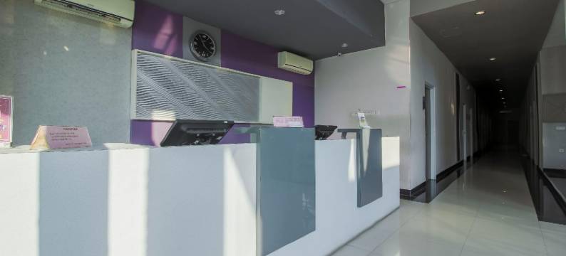 果阿桑亚拉吉红多兹酒店(RedDoorz Near Goa Sunyaragi)图片