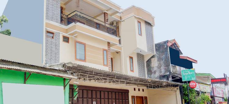 OYO 90373 格利亚尼拉3号伊斯兰普特里酒店(OYO 90373 Griya Nira 3 Syariah Putri)图片