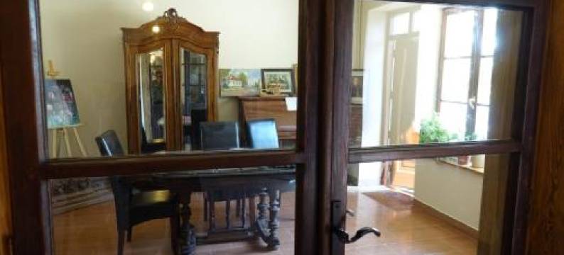 罗帕庄园酒店(Gościniec Dworski w Ropie - Pokoje gościnne)图片